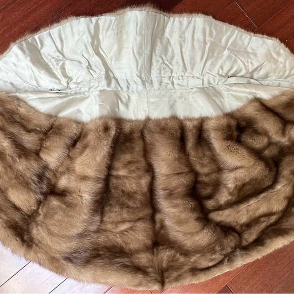 CANADA Majestic MINK Fur Stole by YORK FURS Toronto - Palomino Light Beige. - Picture 6 of 13